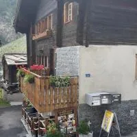 Ferienwohnung Slavica Dorfstrasse 94 Randa, hotel in Randa