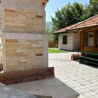 Domaćinstvo Marić, hótel í Ivanjica