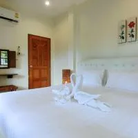 Ban Thung Sam Sao에 위치한 호텔 AURA Park Resort