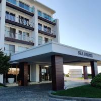 Sea Breeze Apartments, отель в Баку
