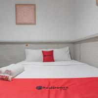 RedDoorz At Arwiga Hotel, מלון ב-Pasteur, בנדונג