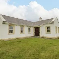 13 Trawmore Cottages، فندق في كيل