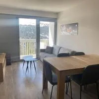 Appart 6 personnes, balcon plein sud, hôtel à Flaine