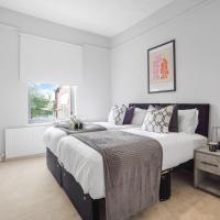 The Yorkshire Hosts - Central Castleford 4 Bed House - Free Parking