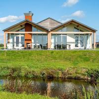 Beautiful group house with an unobstructed view, on a holiday park in Friesland