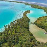 Small Island Lodge, מלון ליד Kaadedhdhoo Airport - KDM, ואדו