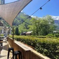 PlanB Hotel - Living Chamonix، فندق في شامونيه مون بلان