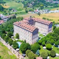 Montaldo Castle & Resort, хотел в Montaldo Torinese