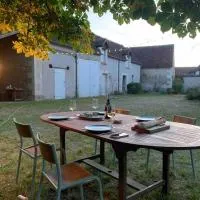 Maison de famille - grand jardin clos - 15mn du zoo de Beauval, hotel di Selles-sur-Cher