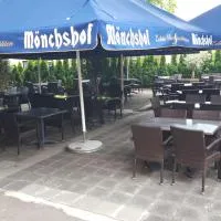 Viesnīca Hotel Restaurant Platamon pilsētā Feihtvangene