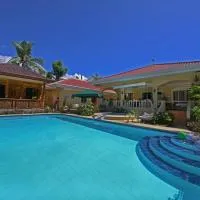 Alona Austria Resort, hotel a Panglao