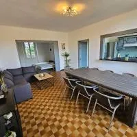 LE GITE LA BLAQUERE Bis, hotel en Cendras