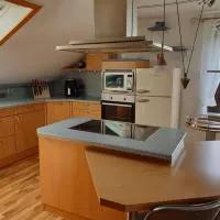 Moderne DG-Wohnung in Mainleus, hotel in Mainleus