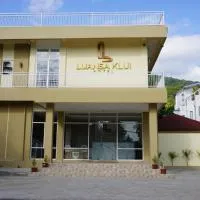Hotel Luansa Klui، فندق في مانغْسيت