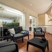 Seaside 2 Bedrooms Apartment in Glyfada