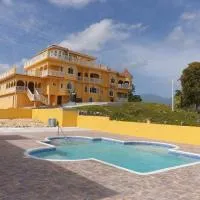 Round View Guest House, hotel i Port Antonio