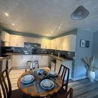 Entire 2 bedroom house., hotelli kohteessa Rowley Regis