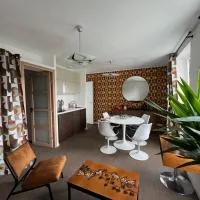 Appartement - Galerie POP ART - Trentemoult proche Aéroport، فندق في ريزي