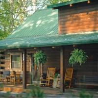 Beautiful Cabin on 83 Acres near New River Gorge National Park, hotel in Hico