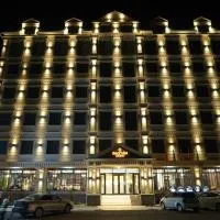 Dastan Grand Hotel, viešbutis mieste Jalal-Abad