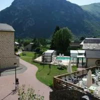 Appartement avec piscine en Vallée d’Ossau, hotel v destinaci Bielle