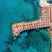 Riverside Garden Resort, hotel in Girne