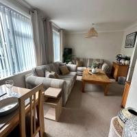 Lovely 2 bed apartment sleeps 5