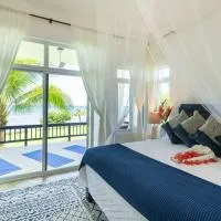 Ivy's Cove Beach Side Condo - Luxury Villa, hotel v destinaci Whitehouse