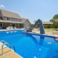 Lonsdale Vacation Rental with Pool and Hot Tub!