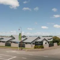 South Street West Motel，非爾丁的飯店