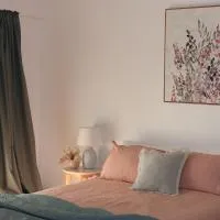 King Edi Cottage, מלון בEdi
