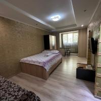 Однокомнатная квартира напротив Аэропорта Алматы: Turksib, Almatı Uluslararası Havaalanı - ALA yakınında bir otel