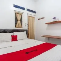 RedDoorz Syariah near PGC Cililitan, hotel poblíž Letiště Halim Perdanakusuma - HLP, Jakarta