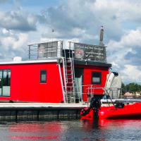 Schwimmendes Ferienhaus "Enola" Ihr Riverloft auf der Havel