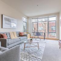 Lovely 1 BR Apartment in Portland Parking, hotel in Pearl District, Portland
