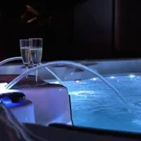 l'Aphrodite - SPA Privatif - Proche Europa-Park & Rulantica โรงแรมในHuttenheim