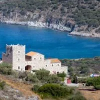 Focalion Castle Luxury Suites, hotel din Pirgos Dhirou