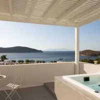 NŌSTOS Serifos, hotel Livádiban