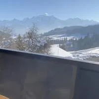 Studio lumineux avec vue sur le Mont Blanc، فندق في كوردون