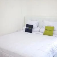 Urbanview Hotel Eropa Maros near Sultan Hasanuddin Airport by RedDoorz, hotel sa Maros