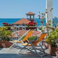 Hotel Scandinavia – hotel w mieście Marina di Massa