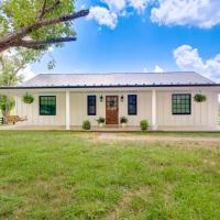 Modern Altavista Farmhouse with Countryside Views