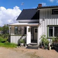 Lägenhet naturnära i Henån, hotel Henån városában