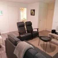 Majoituspalvelu Nurmi Apartment Peipontie 3 A Saunallinen Huoneisto, hotel din Raahe