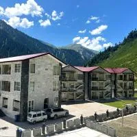 Kunhar Hotel RiverSide Block、ナランのホテル