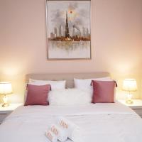 Your Serene Getaway Haven Azure Baniyas 1BR Apartment, hotel in Abu Dhabi