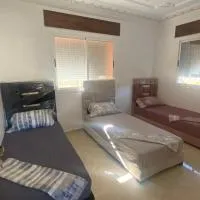 Big appartement in ksar sgher - Private parking, Near Port Tanger Med，塞吉爾堡的飯店
