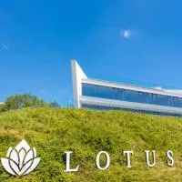 바르나 시티에 위치한 호텔 Lotus Luxury Rooms