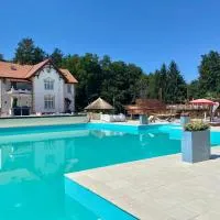 Vila Rozalia Garden Gate, hotelli kohteessa Avrig