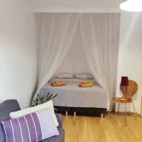 Möysä beach apartment, hotel v destinaci Lahti